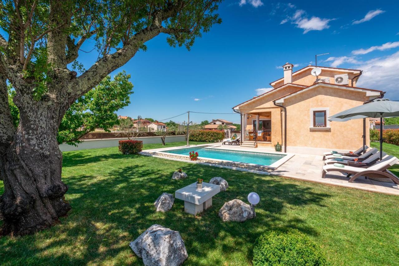Villa Rotonda Vrsar Eksteriør billede